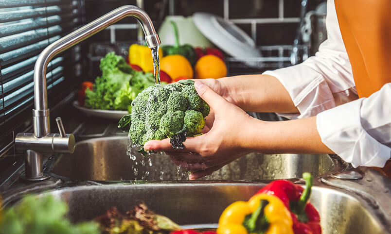 Enforcing Food Safety - The Government's Responsibility 1 Food Safety