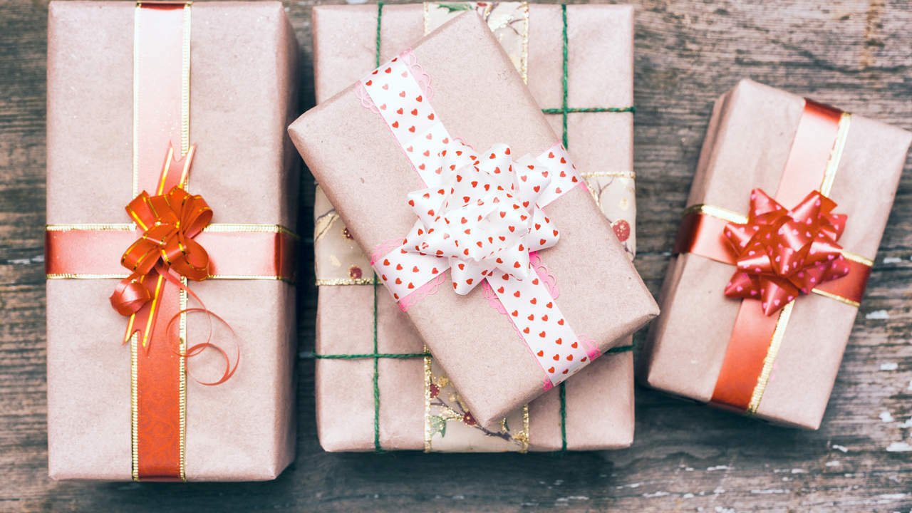 Manual to shopping for a decent present on the very last minute 6